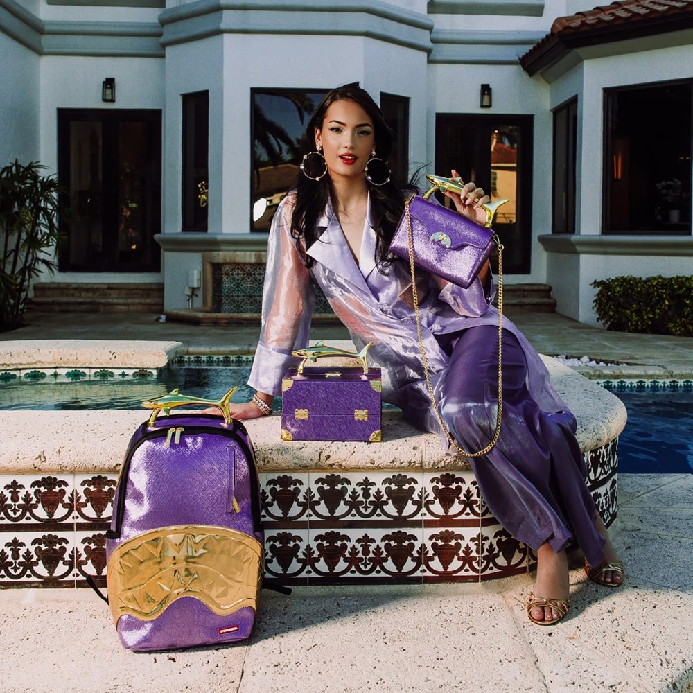 Sprayground Sharks Of The Gold Ocean Clutch - Picture 10 of 11